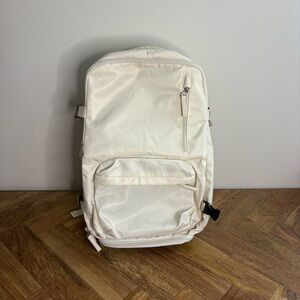 Heavy Duty Adult Full Size Backpack Comfort Straps Laptop sleeve Like new